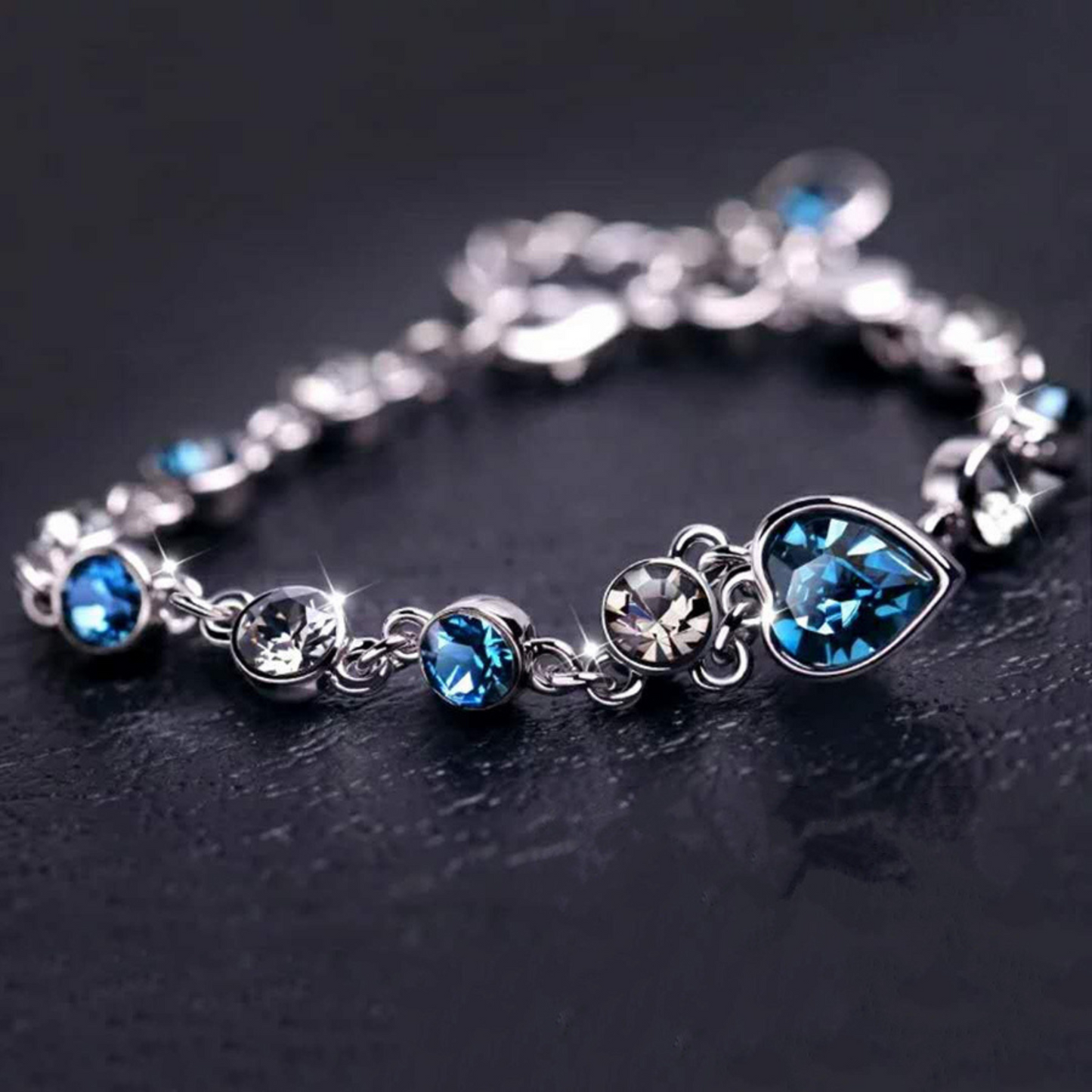 [BOGO FREE] RHINESTONE HEART BRACELET