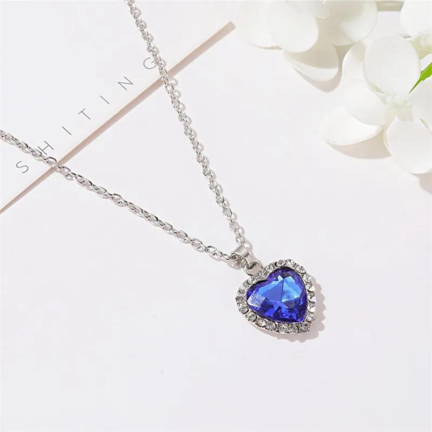 [BOGO FREE] TITANIC HEART OF THE OCEAN NECKLACE