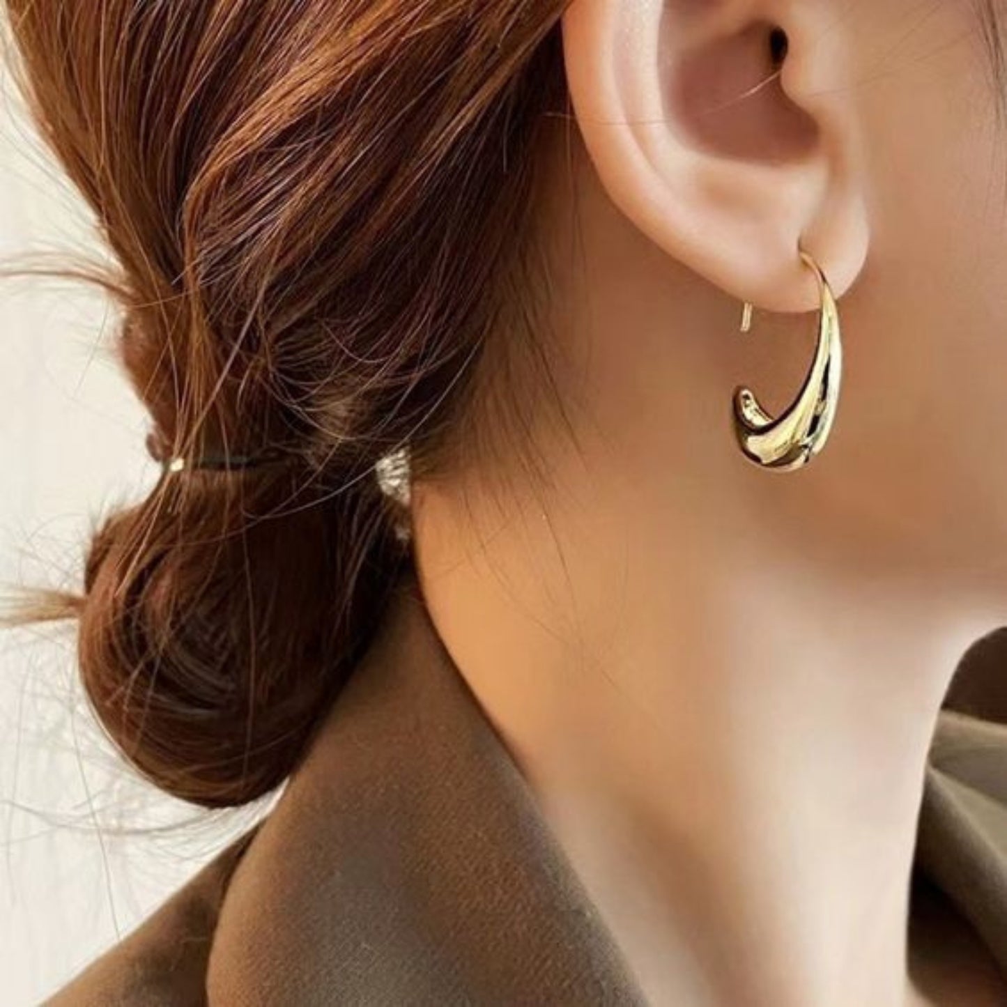 [BOGO FREE] WATER DROP HOOP EARRINGS