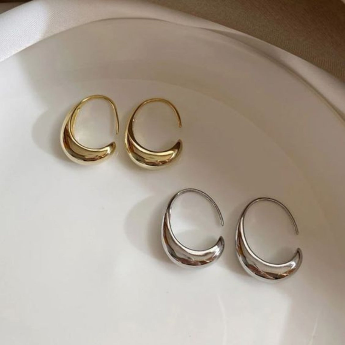 WATER DROP HOOP EARRINGS